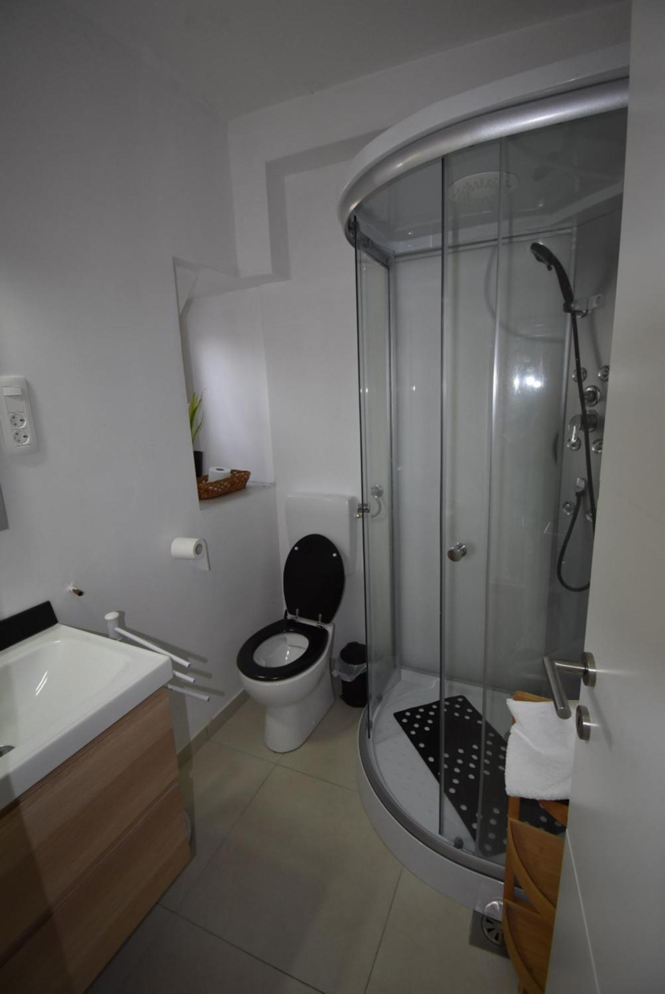 Apartments Free Alps, Massage & Wine بوويتش المظهر الخارجي الصورة